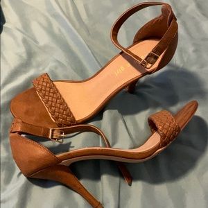 Tan heels